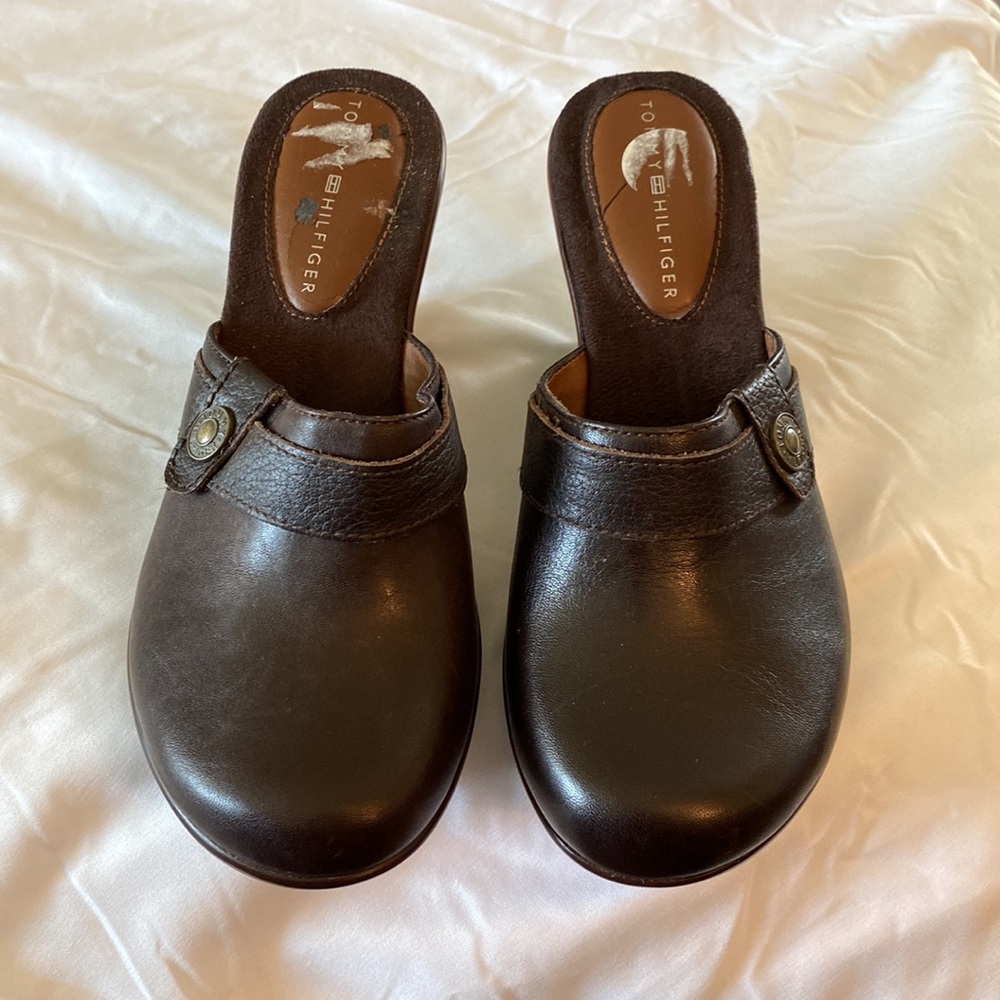 Tommy Hilfiger Mina Brown Leather Wedge Clog 6 1/2 NEW